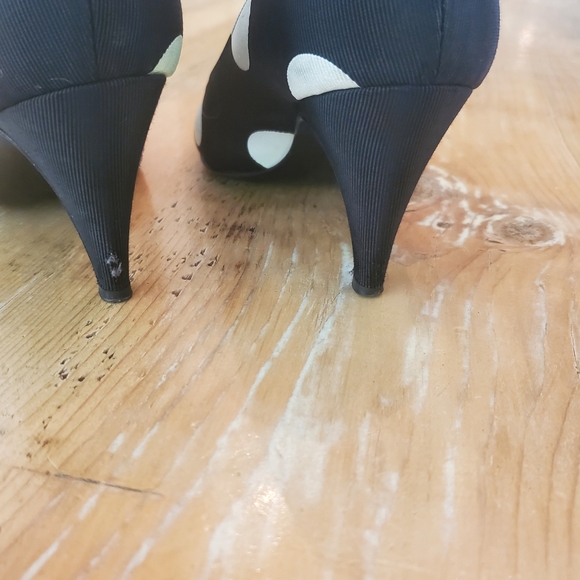 Bruno Magli - Picture 5 of 5